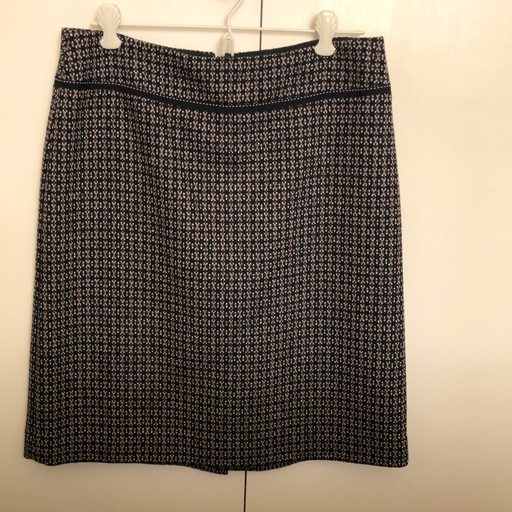 Ann Taylor lined skirt.